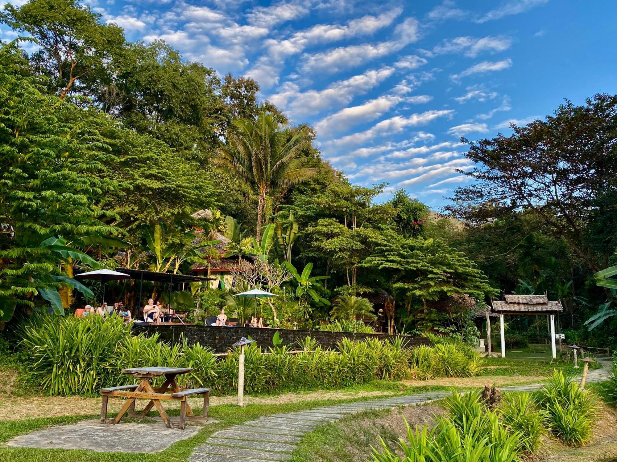 Fern Resort Mae Hong Son Buitenkant foto